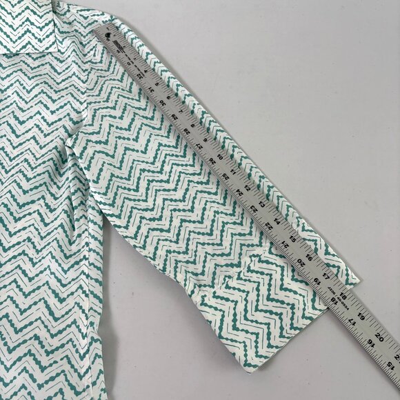 Chicos Button Up Top Size 0 US S Teal Green White Zig Zag 3/4 Sleeve No Iron - Picture 8 of 10